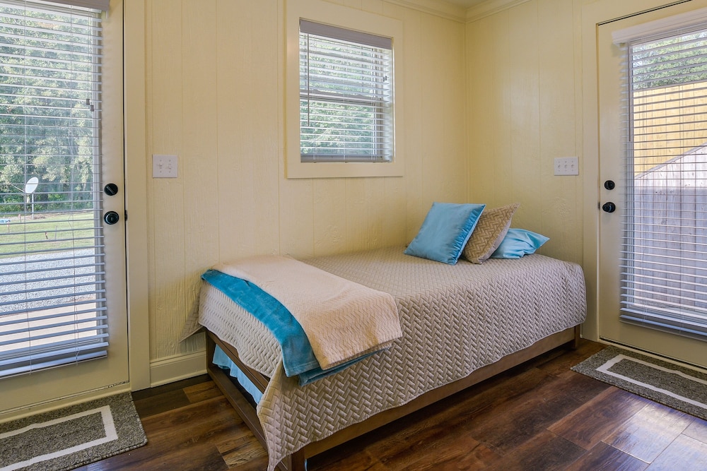 House (2 Bedrooms) photo 1