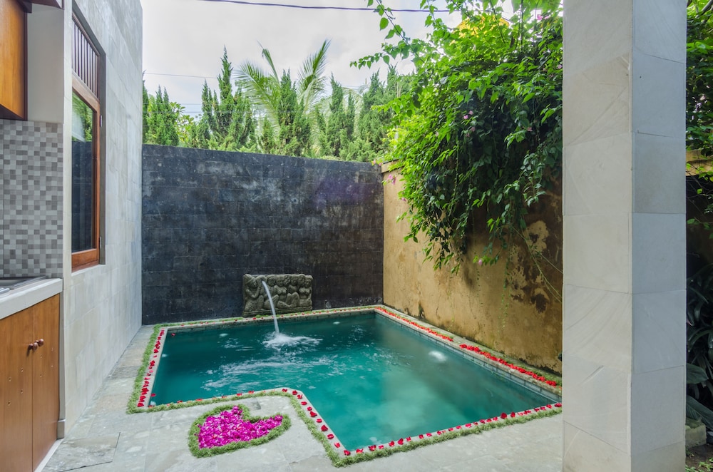 One bedroom pool villa