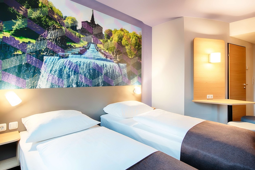 Twin Room - Photo 1