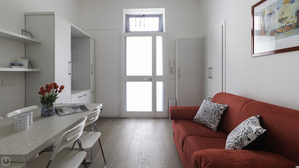 Apartment (1 Bedroom)