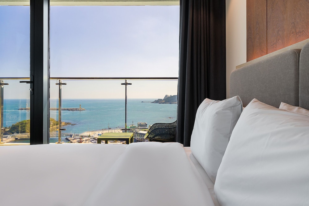 Full Ocean Terrace Twin Premium - Photo 2