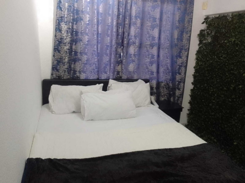 Deluxe Apartment photo 2