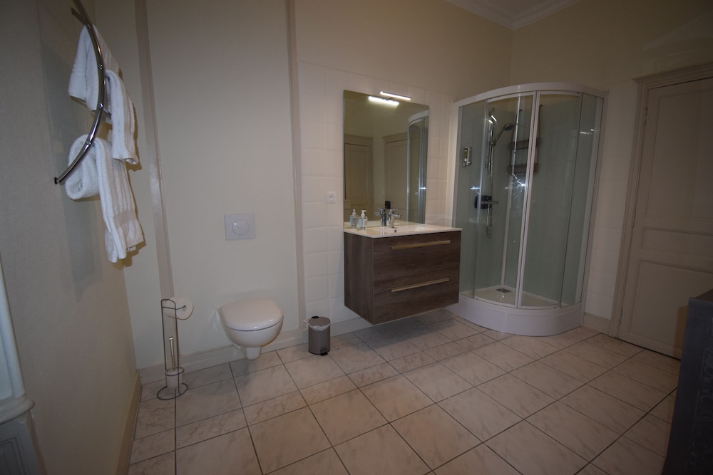Comfort Room (Confluence) photo 2