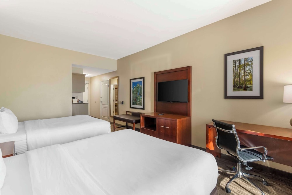 Room, 2 Queen Beds, Accessible, Non Smoking - Photo 4