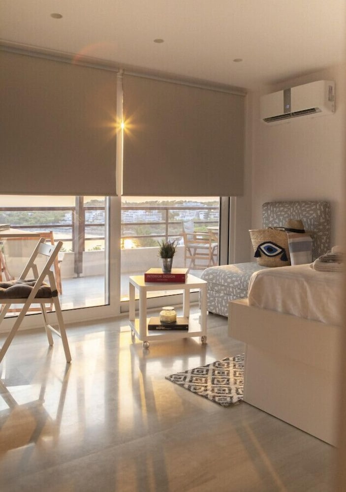 Apartment photo 1