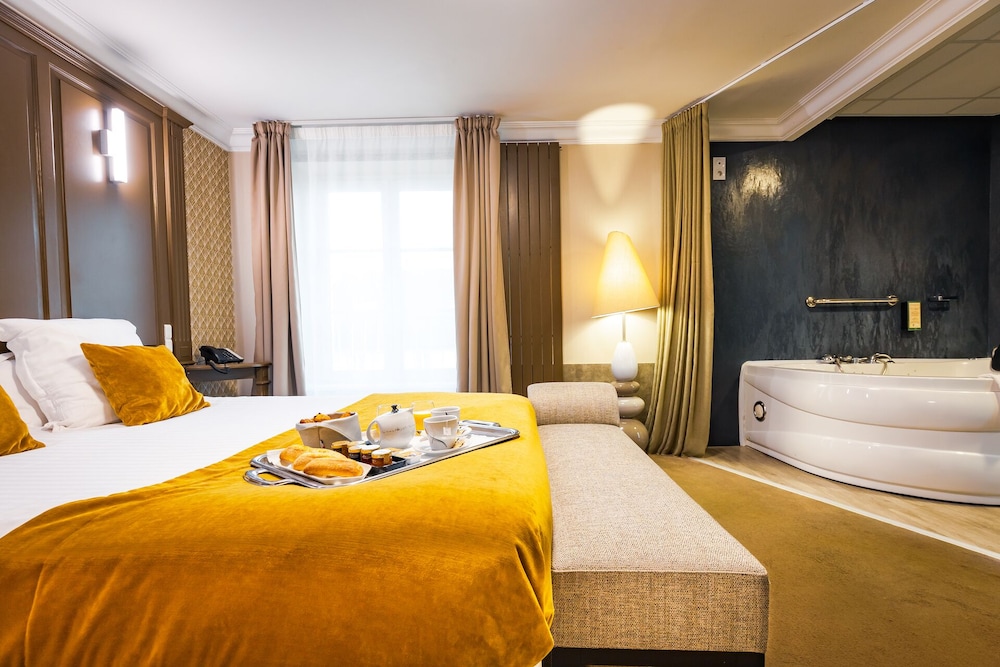 Junior Suite - Photo 1