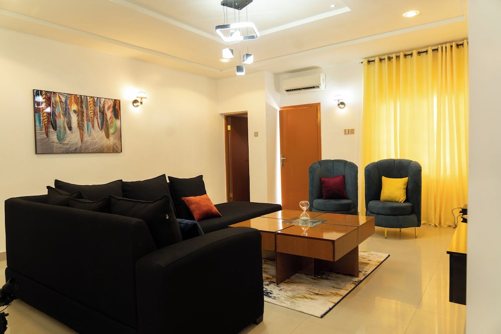 Luxury Apartment photo 3