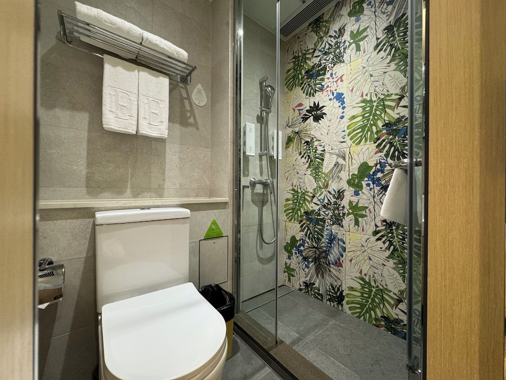 Standard Double or Twin Room photo 3