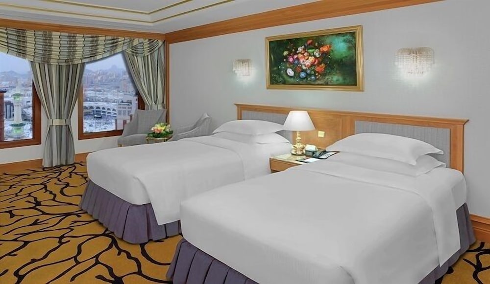 Royal Suite Partial Kaaba View \-VIP Lounge Access photo 3