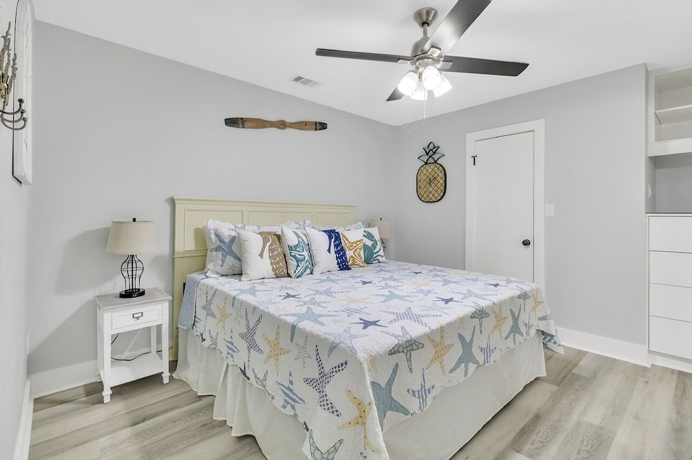 House, 4 Bedrooms photo 2