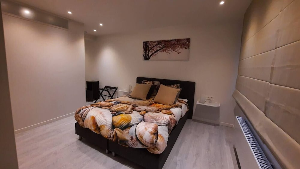 Comfort Apartment photo 2