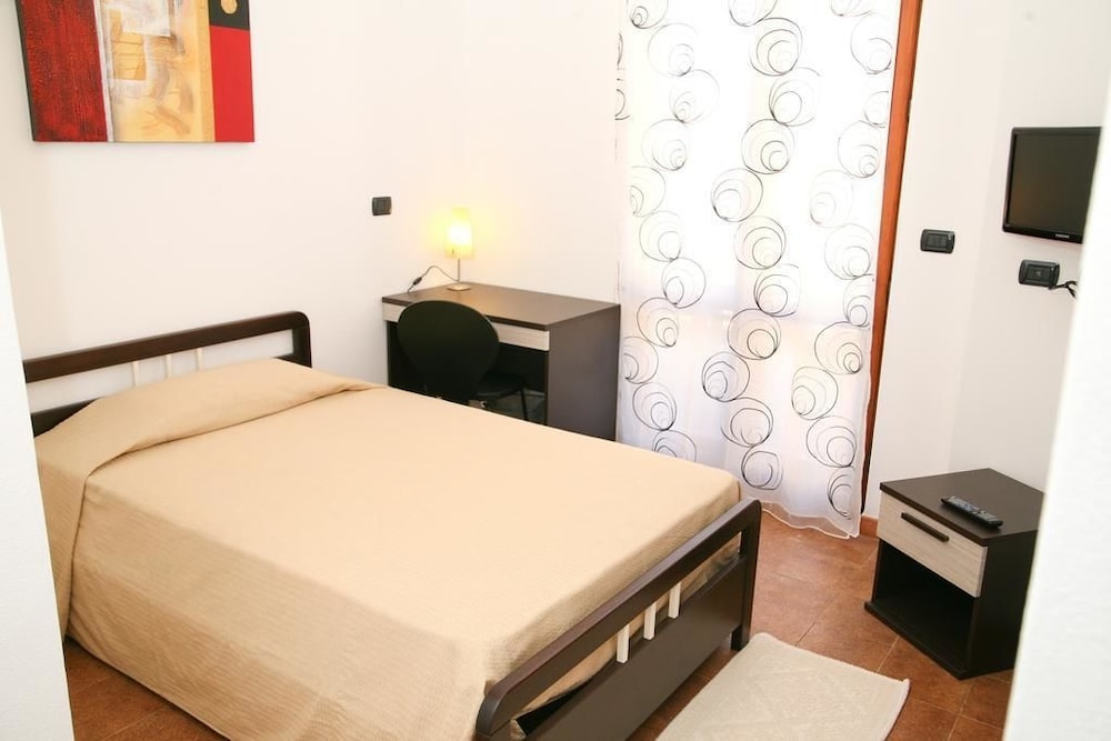 Single Room photo 2