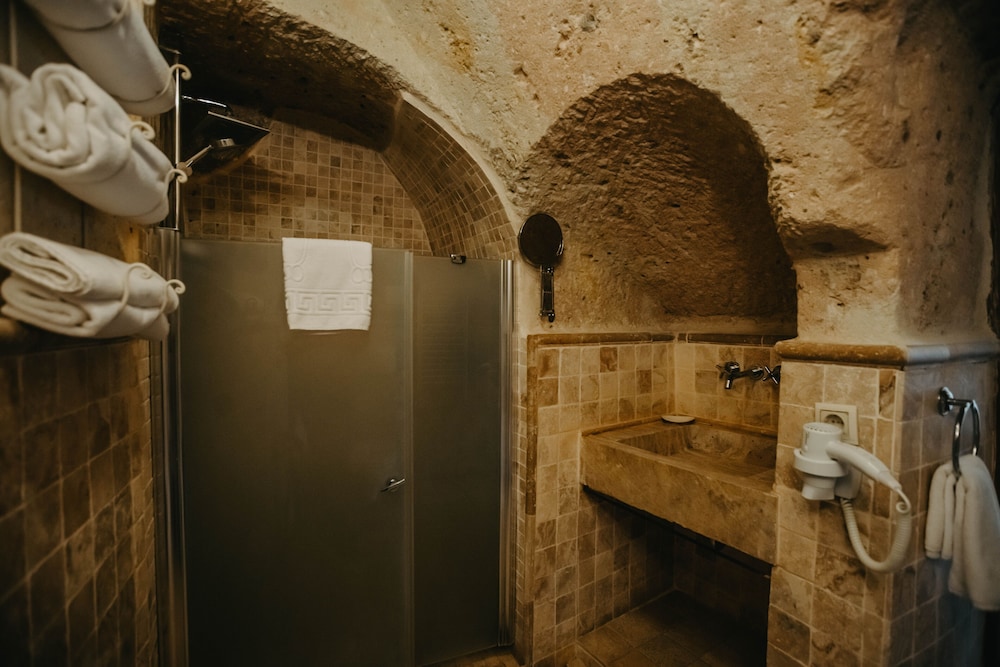 Junior Cave Suite photo 3