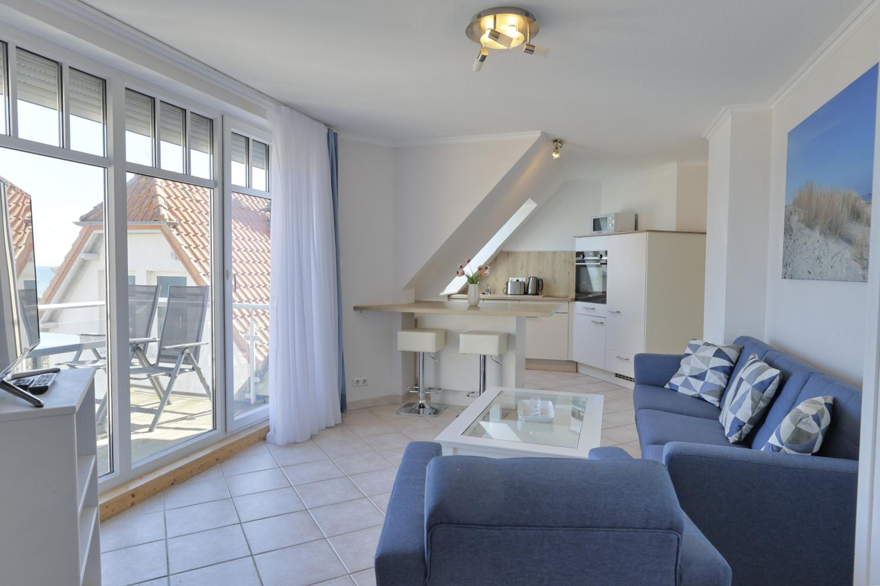 Apartment 48 with Balcony and Sea View - Photo 3