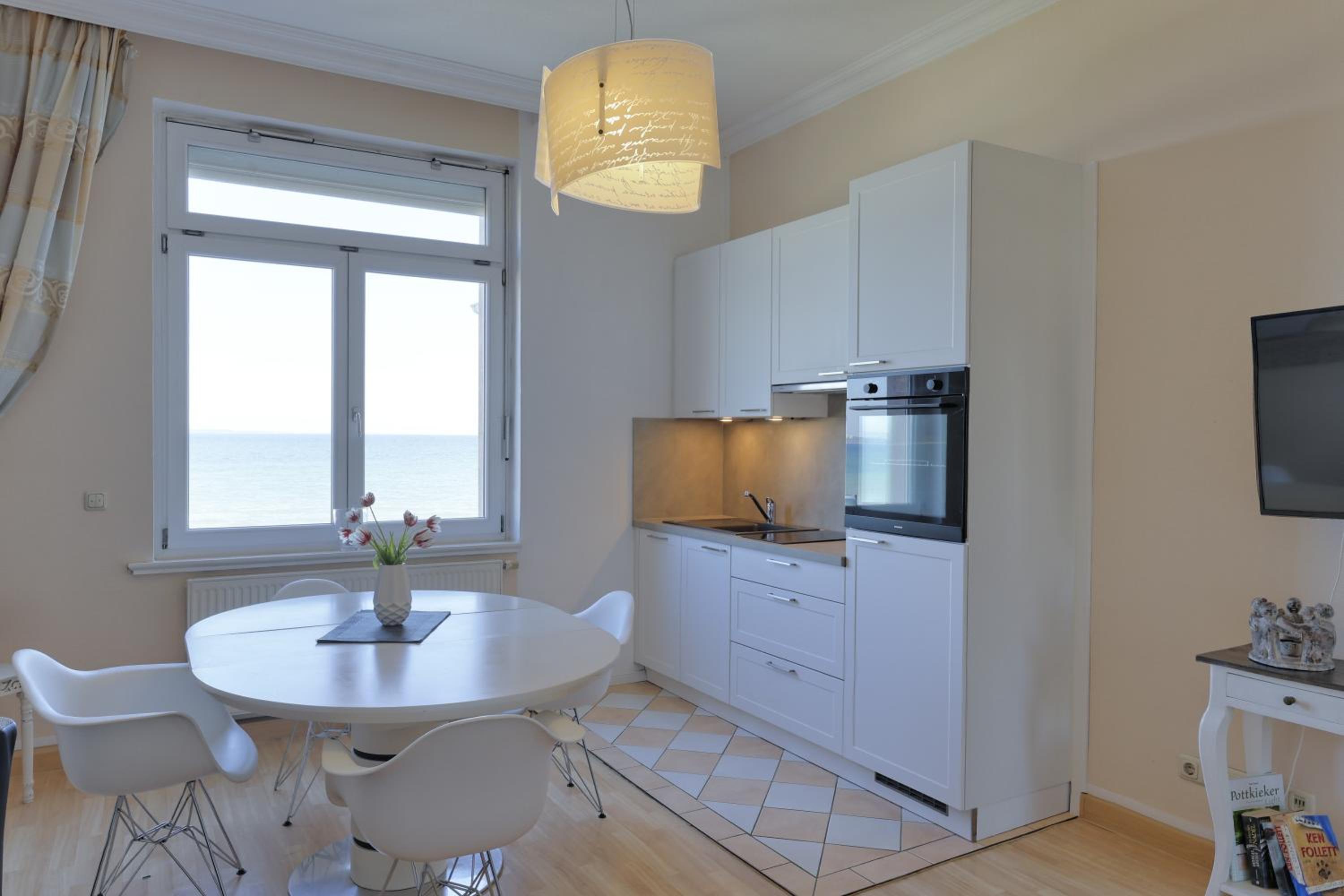 Apartment 105 with Sea View - Photo 8