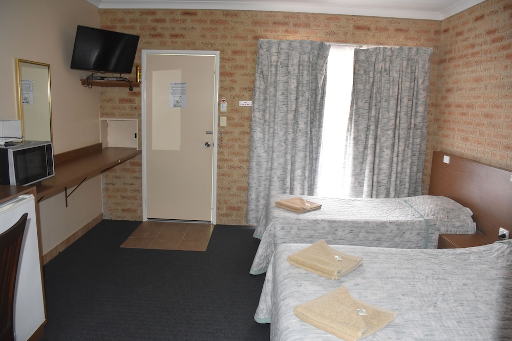 Comfort Single Room, Multiple Beds photo 3