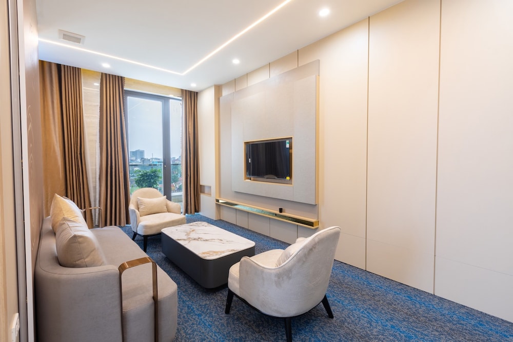 Deluxe Room - Photo 2