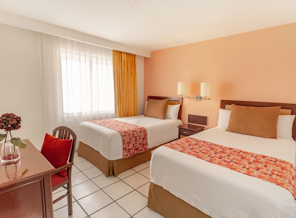 Twin Room - Photo 1