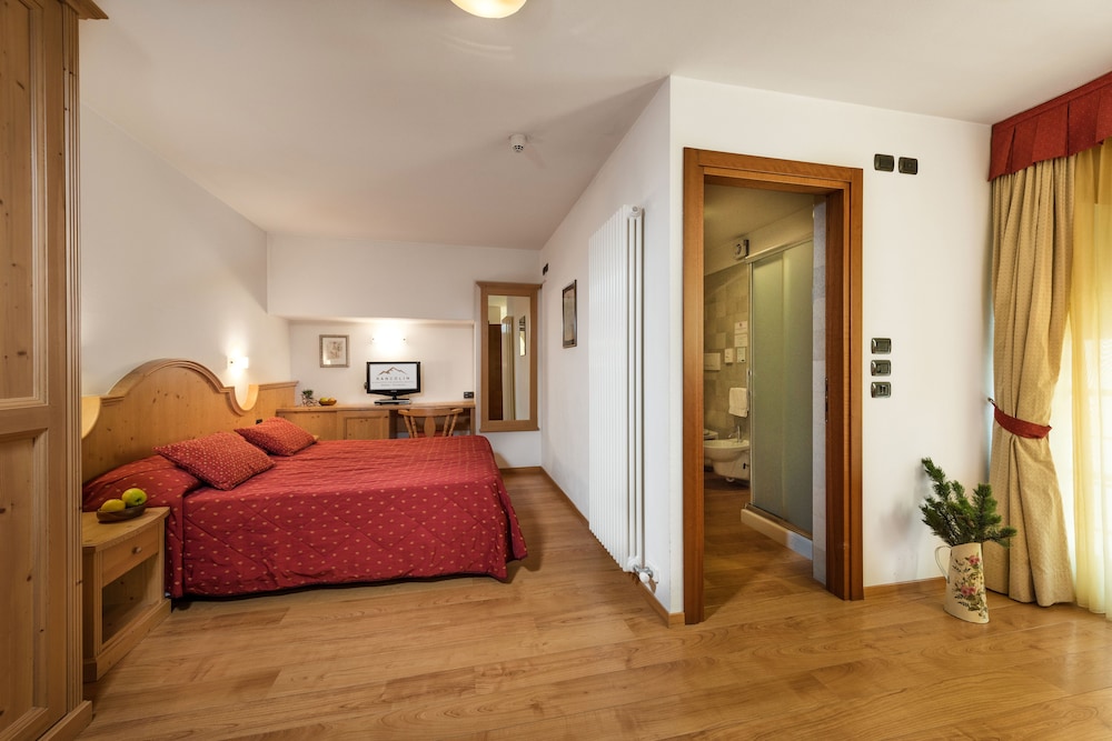 Double Room - Photo 4