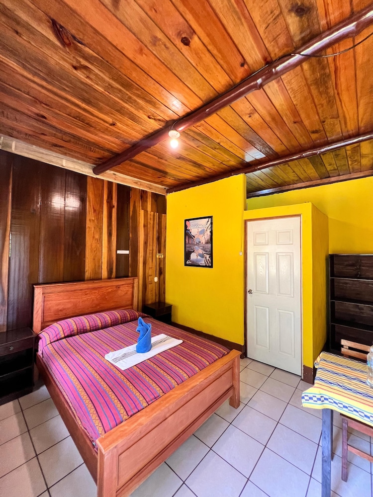 Standard Double Room, 1 Double Bed, Private Bathroom photo 1