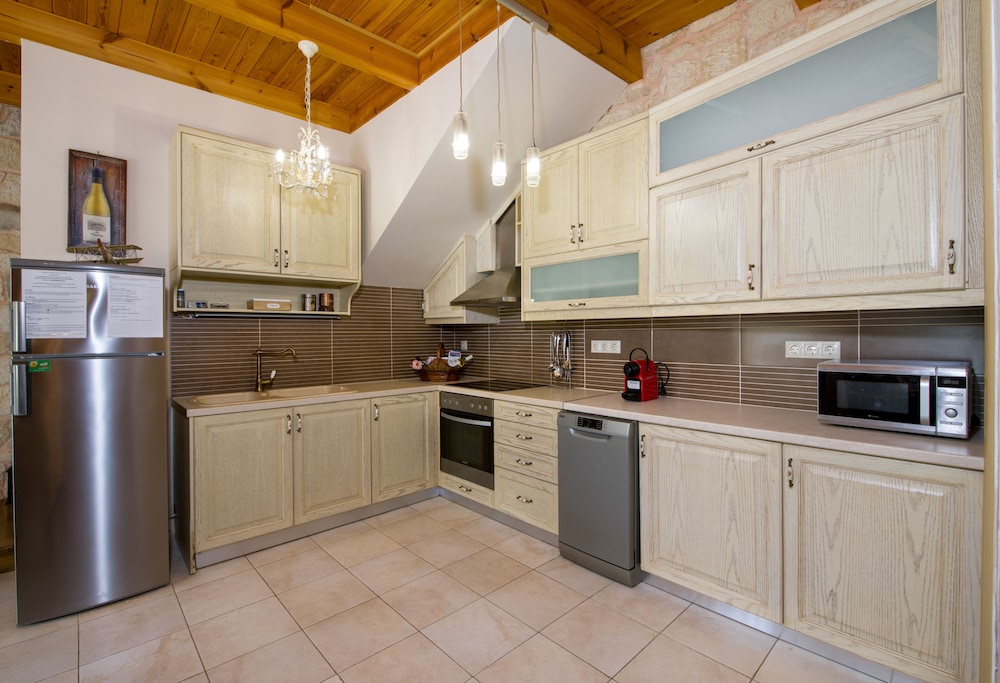 Deluxe Villa, 2 Bedrooms, Fireplace (Constancia)