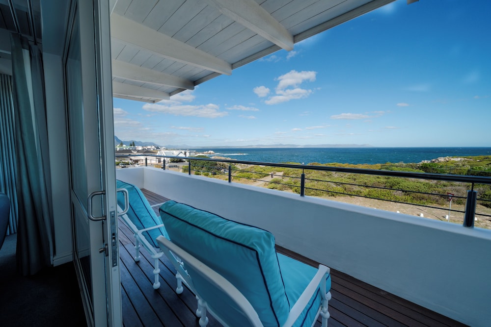 Premium Suite, Partial Sea View