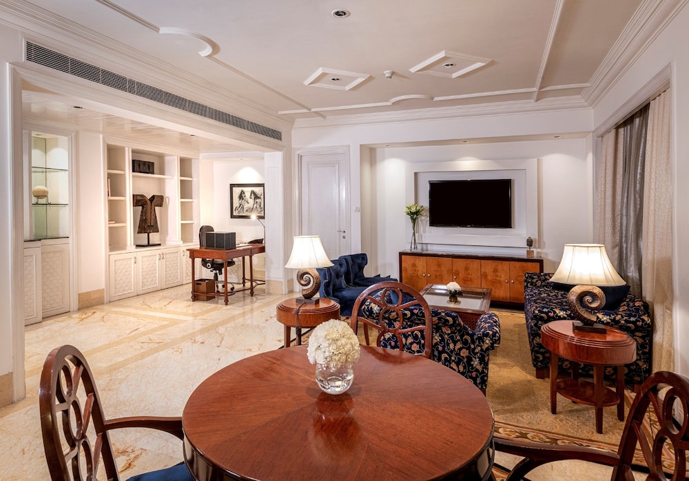 Suite, Non Smoking (Willingdon Crescent)