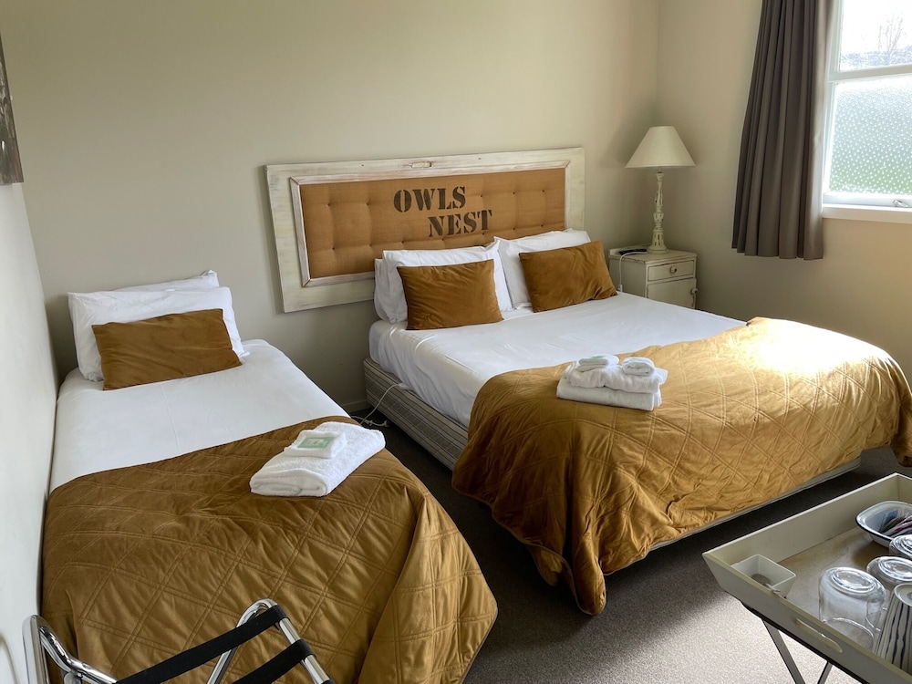 Queen & Single Room