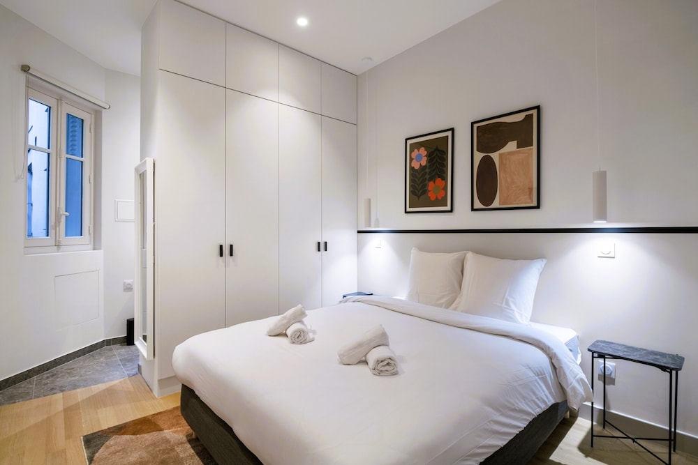 Premium Apartment