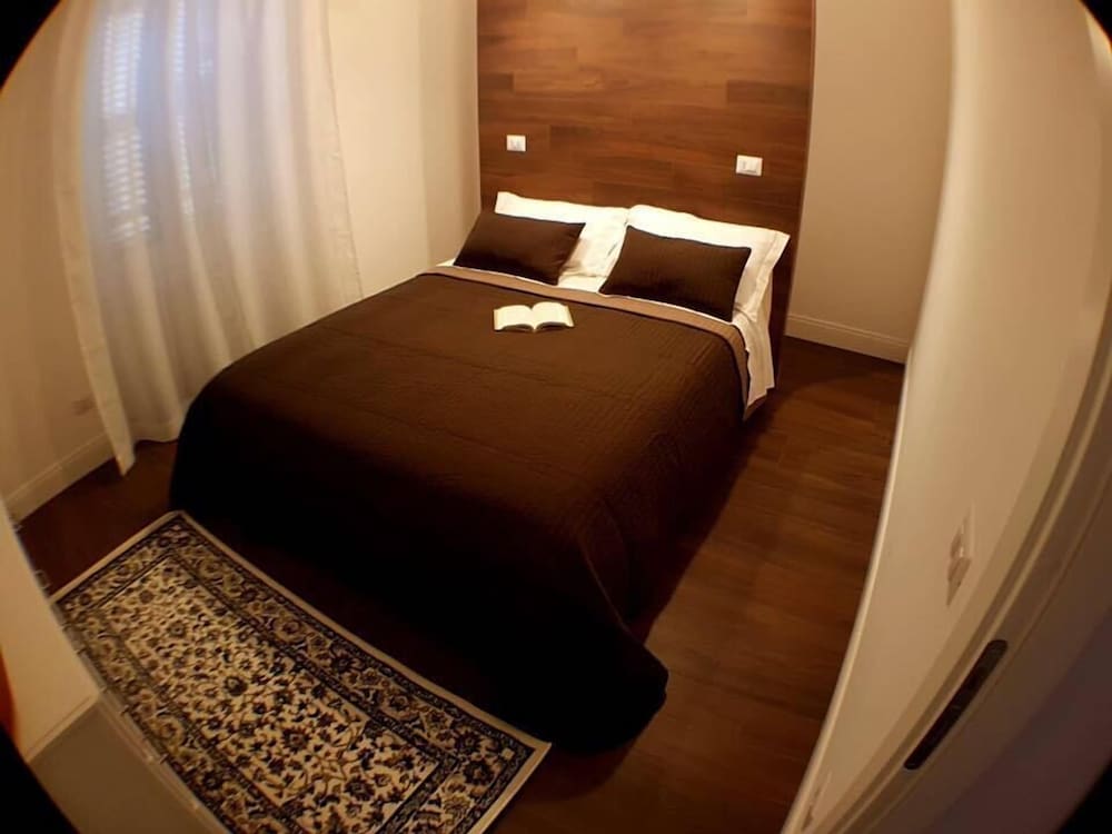 Family Room, 2 Bedrooms