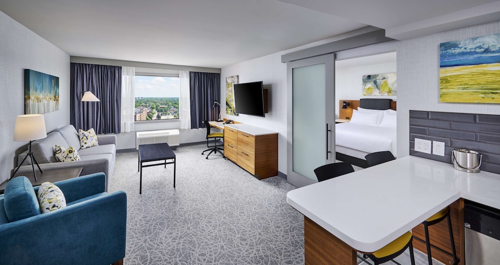Suite, 1 King Bed (2 Rooms) - Photo 1