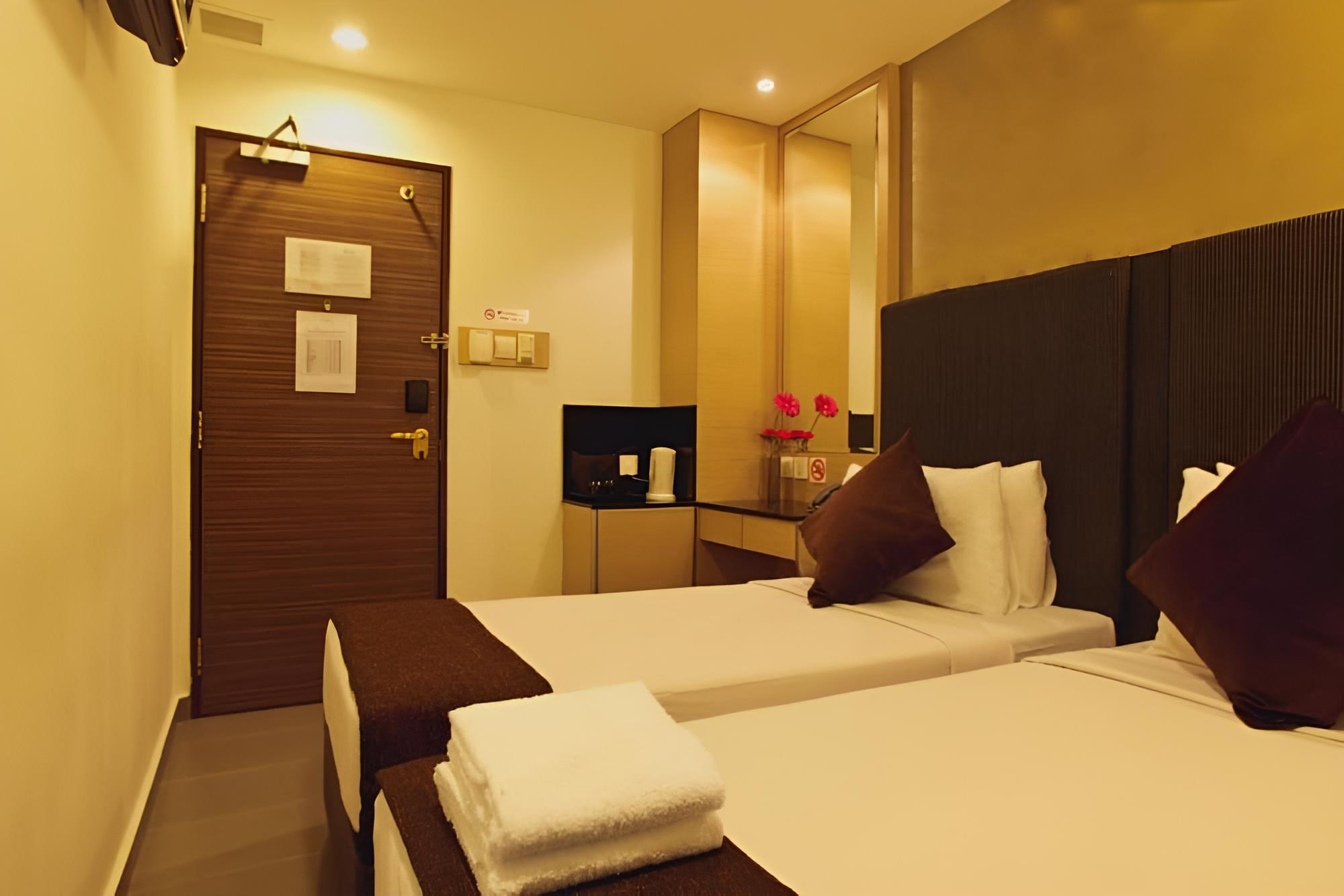 Superior Twin Room (No window) photo 1