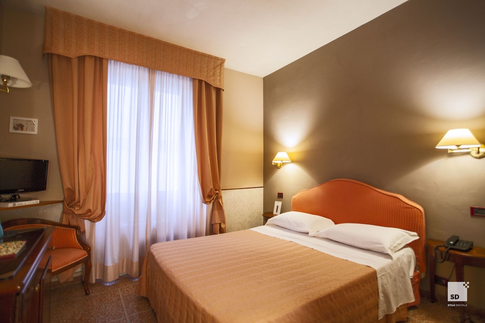 Economy Room - Photo 1