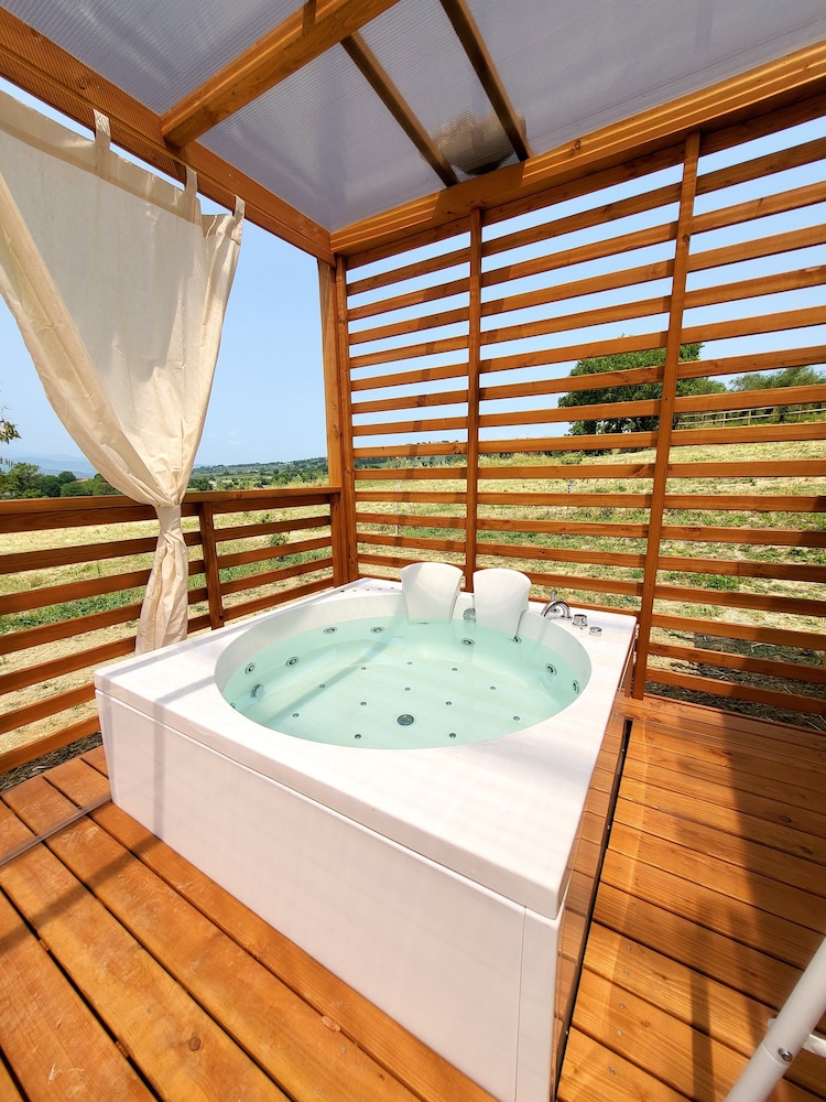 Deluxe Bungalow, 2 Bedrooms, Garden View