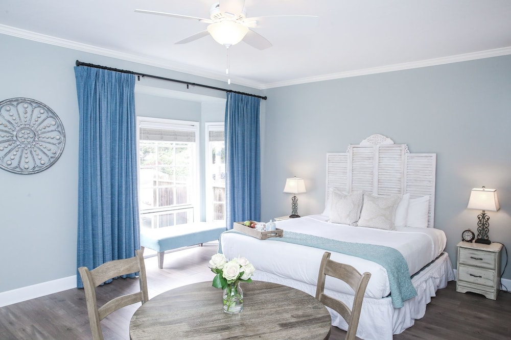 Family Suite, 2 Bedrooms - Photo 2