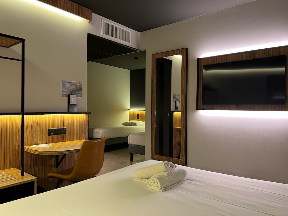 Triple Room, Mobility Accessible, Non Smoking - Photo 1