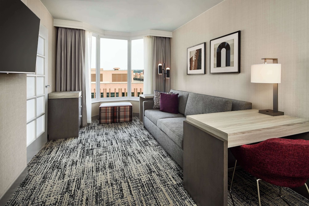 Suite, 2 Queen Beds, Accessible, Bathtub (Mobility/Hearing, 2 Room Suite) - Photo 4