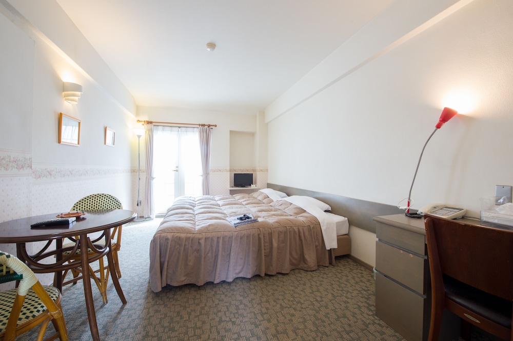 Basic Double Room photo 3
