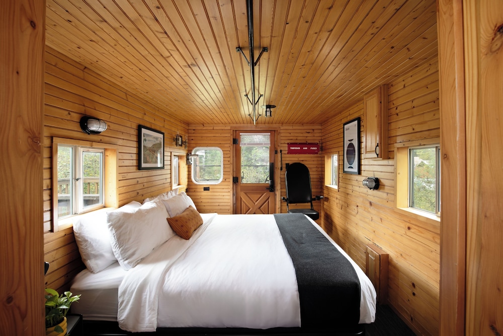 Deluxe Room, Multiple Beds photo 1