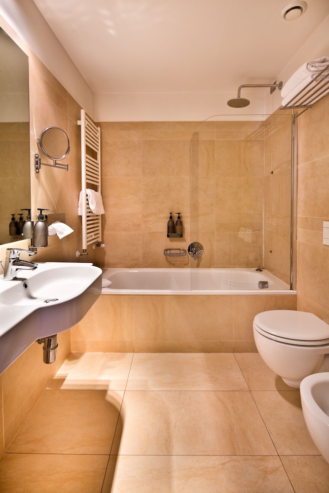 Superior Double Room - Photo 2
