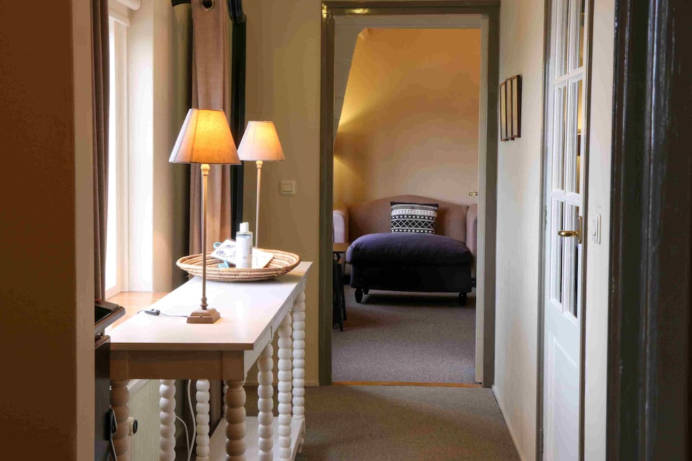 Grand Suite, Harbor View, First Floor (Room 10, Annex) photo 3