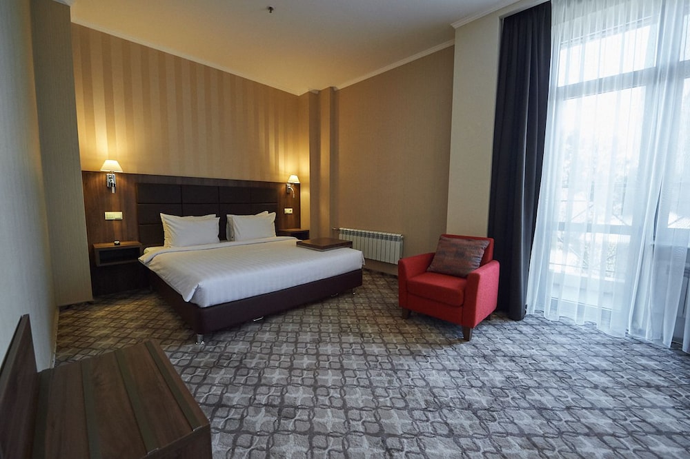 Junior Suite, 1 King Bed, Non Smoking
