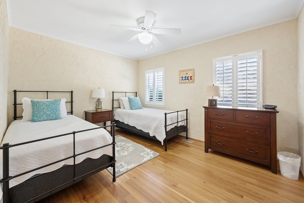 Condo, 4 Bedrooms