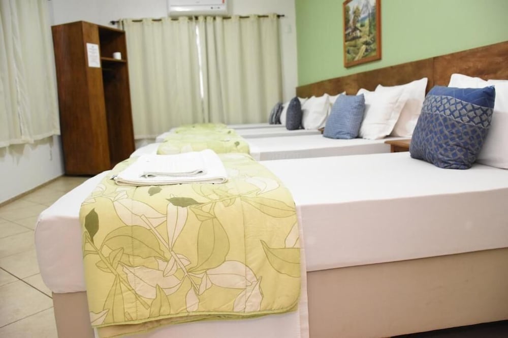 Standard Quadruple Room, Multiple Beds photo 3