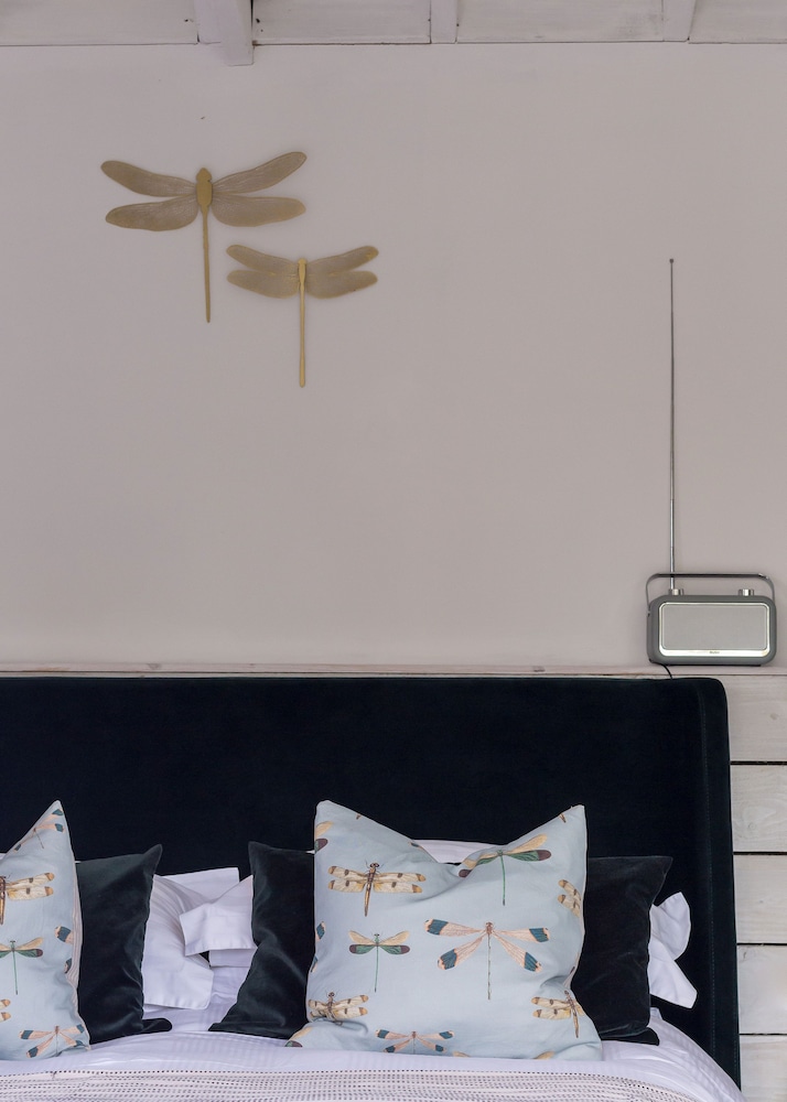 Double Room (Dragonfly Cabin) photo 2