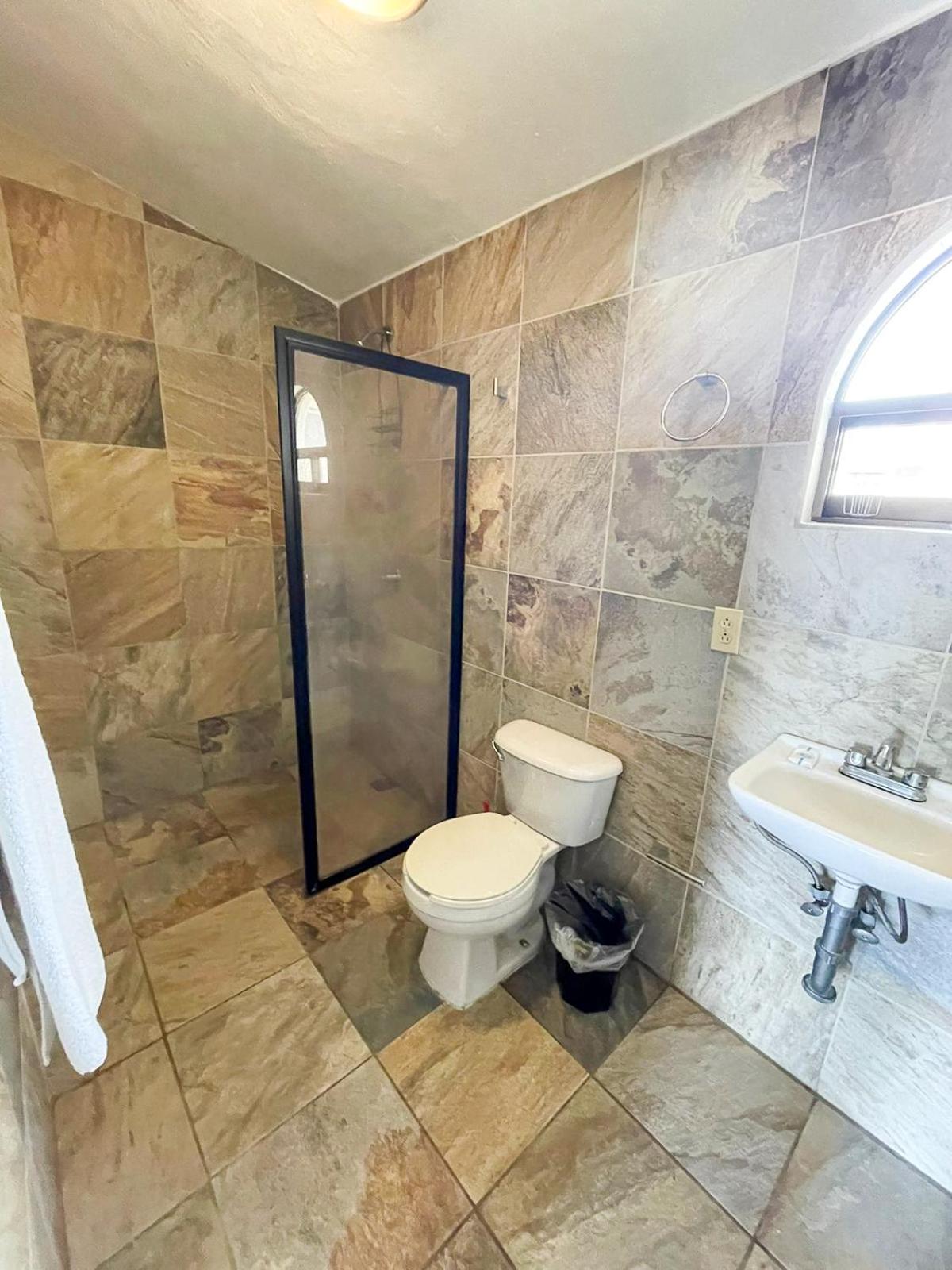 Budget Double Room photo 2