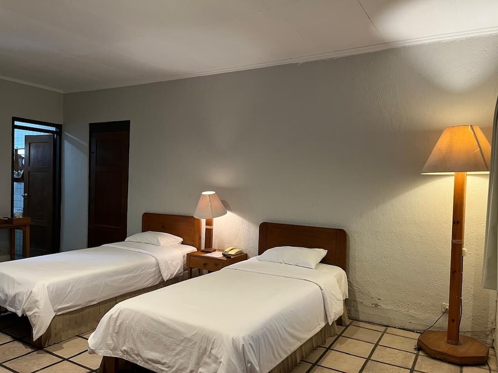 Standard Twin Room, Garden View photo 1