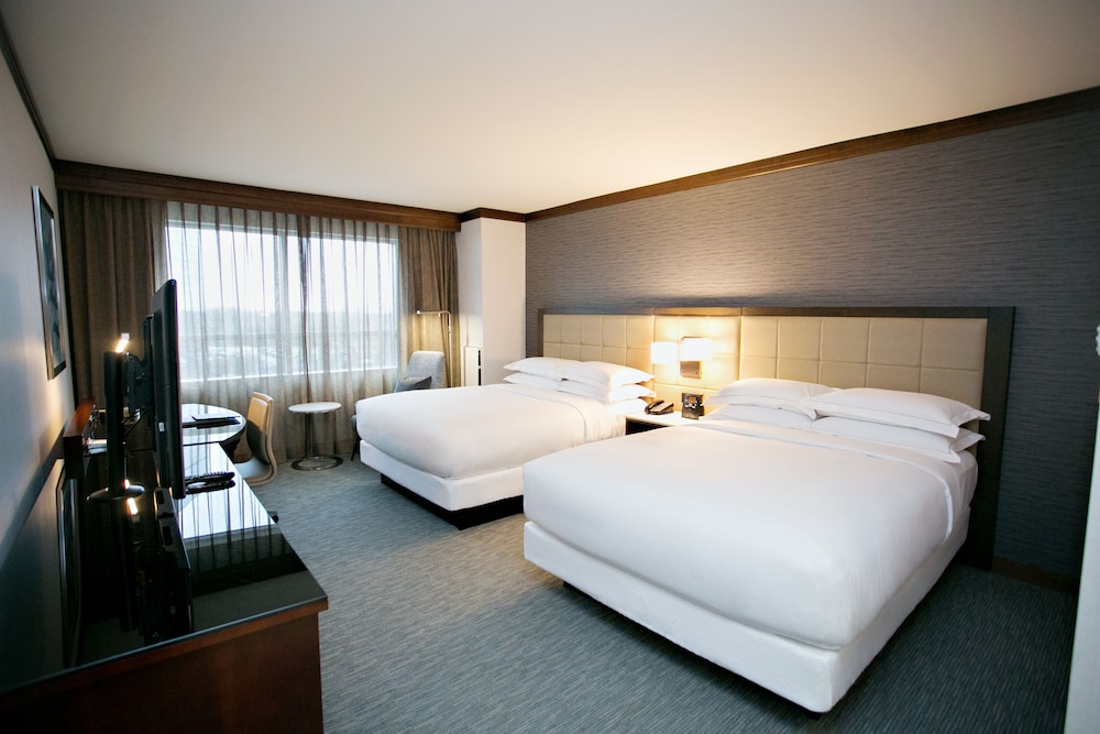 Executive Room, 2 Queen Beds (Superior) photo 3