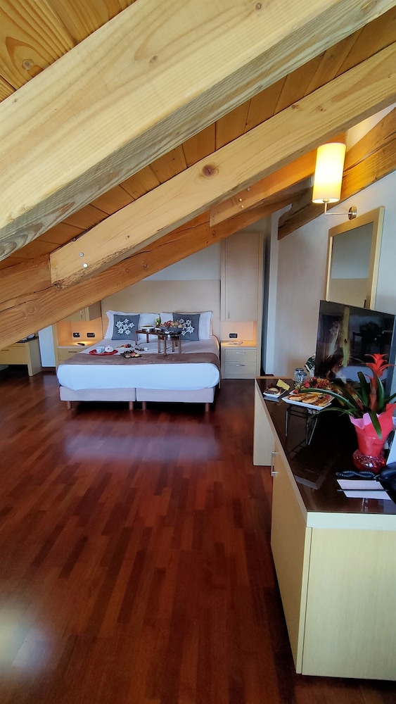 Superior Chalet - Photo 5