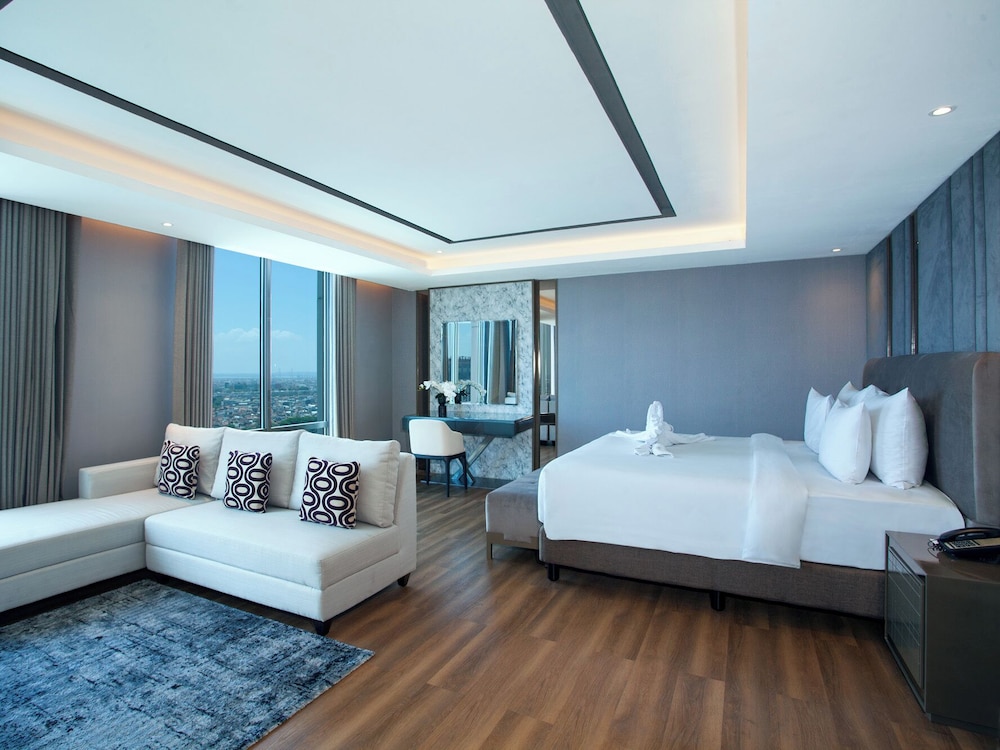 Penthouse photo 1